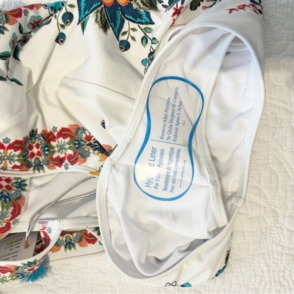 Johnny Was Crossback One Piece White Floral Swimsuit XS NWT - Picture 7 of 8